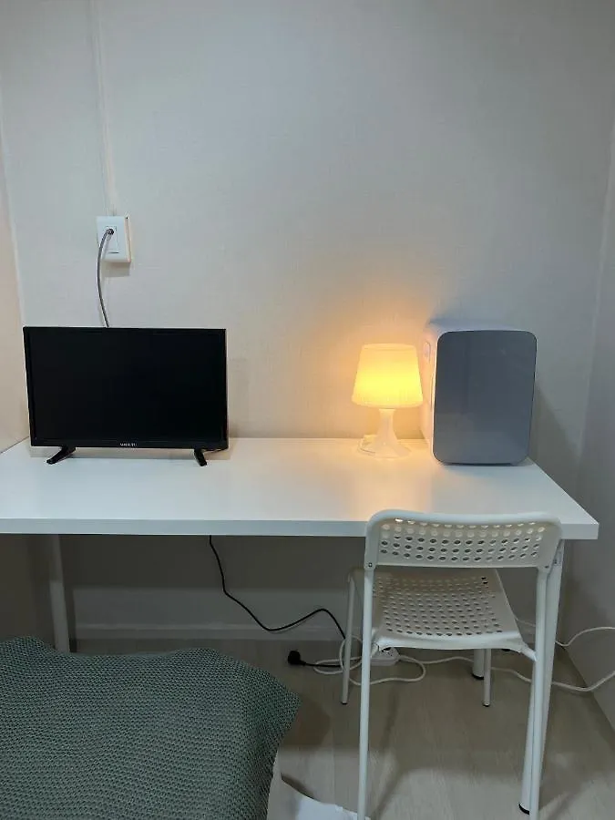 The Stay Cube House - Female Only Seoul