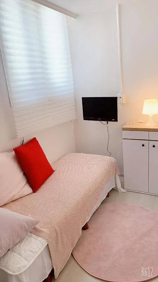 The Stay Cube House - Female Only Seoul Hostel